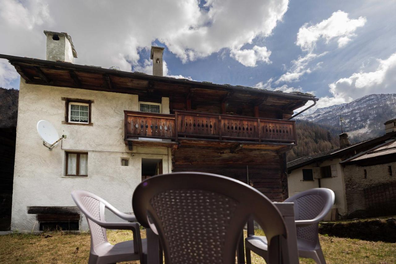 La Walserhus Formazza Luaran gambar